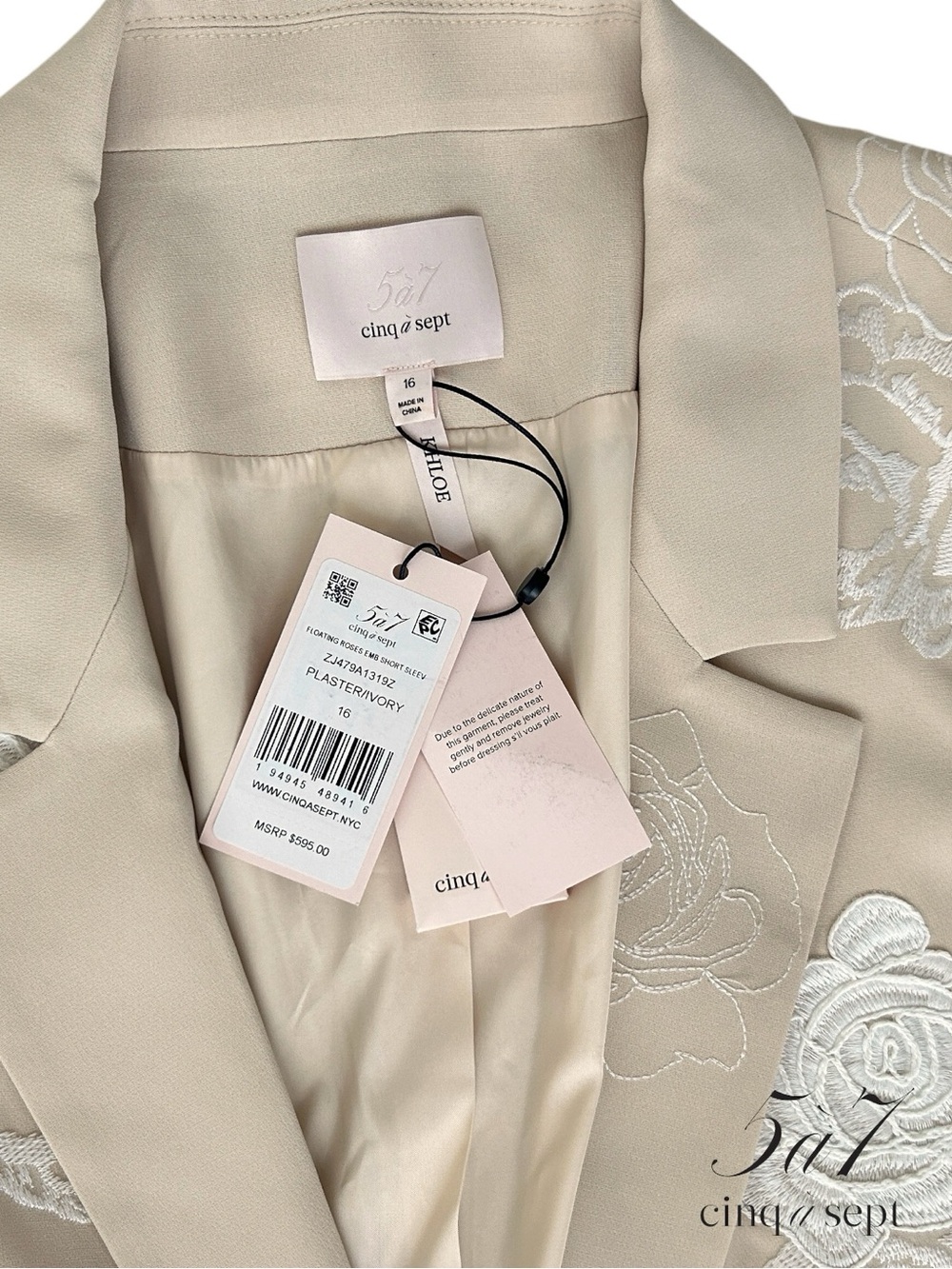 Cinq à Sept **NWT** Khloe Embroidered Floral Floating Roses Elbow Sleeve Blazer - Picture 12 of 12